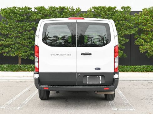 Used 2022 Ford Transit 250 Low Roof w/ Exterior Upgrade Package RWD image 3