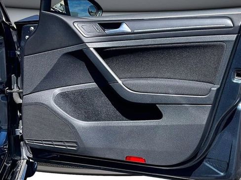 Used 2018 Volkswagen GTI S image 27