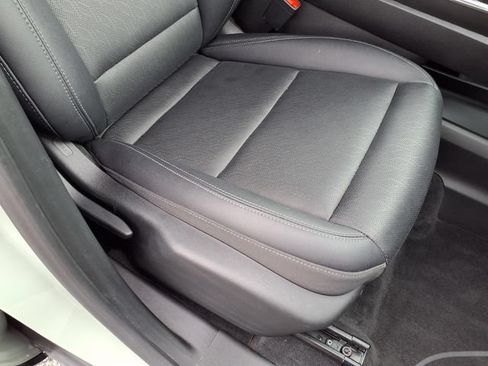 Used 2025 Chevrolet Equinox LT w/ Convenience Package II AWD/4WD image 48