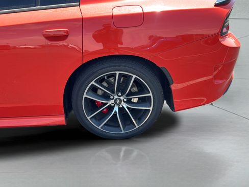 Used 2016 Dodge Charger R/T Scat Pack w/ Beats Audio Group RWD image 38