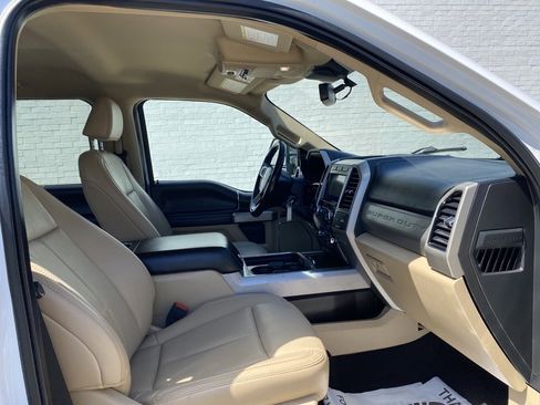 Used 2021 Ford F250 Lariat w/ Chrome Package image 13