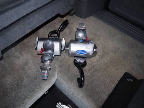 Used 2007 Chrysler Town & Country Touring w/ Leather Interior Group image 35