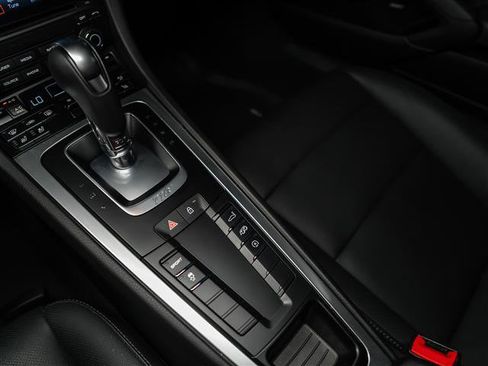 Certified 2023 Porsche 718 Cayman RWD image 24