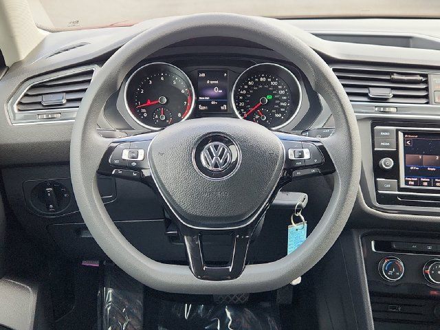 Used 2019 Volkswagen Tiguan S w/ Driver Assistance Package AWD/4WD image 34