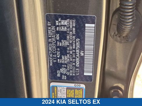 Used 2024 Kia Seltos EX AWD/4WD image 27