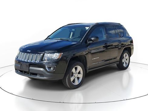 Used 2015 Jeep Compass High Altitude AWD/4WD image 2