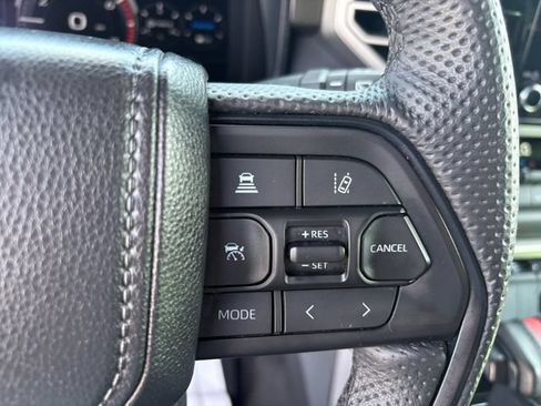 Used 2025 Toyota Sequoia 4WD image 25