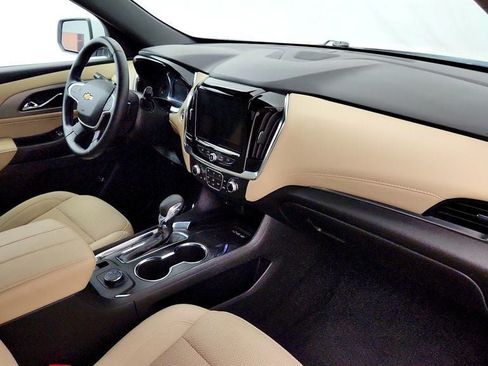Used 2023 Chevrolet Traverse LT w/ LPO, Cargo Package AWD/4WD image 24