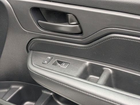 Used 2025 Honda Odyssey Sport-L image 32