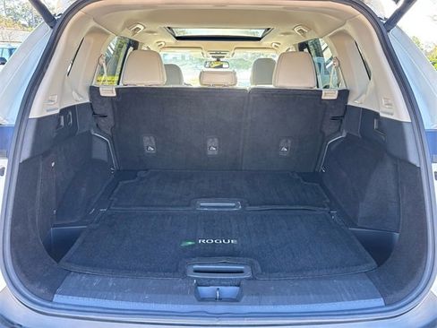 Used 2021 Nissan Rogue SL image 18