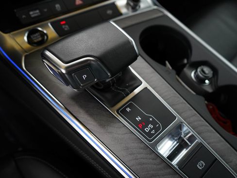 Used 2024 Audi A6 Premium Plus image 24