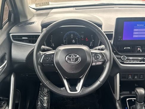 Used 2024 Toyota Corolla Cross XLE w/ Convenience Package image 14