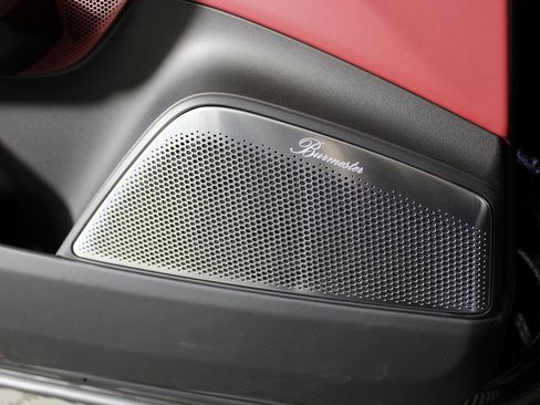 Used 2025 Porsche Macan Turbo Electric image 17