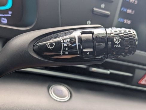 New 2025 Hyundai Elantra Hybrid FWD image 22