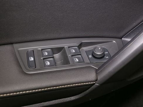 Certified 2024 Volkswagen Tiguan S image 41