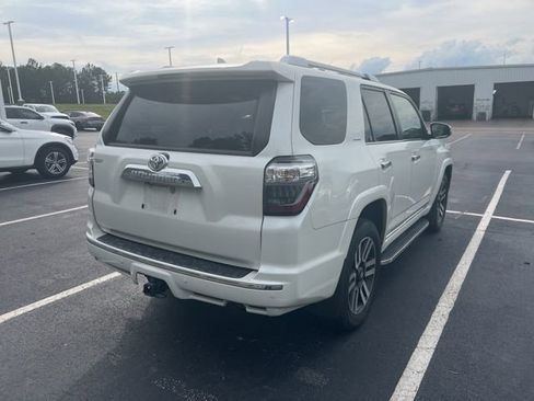 Used 2022 Toyota 4Runner Limited RWD image 11
