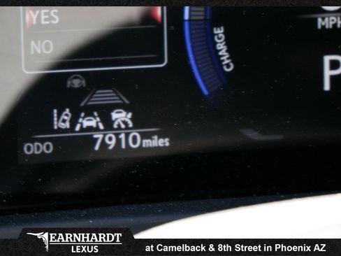Used 2025 Lexus UX 300h FWD w/ Accessory Package (Z2) image 4