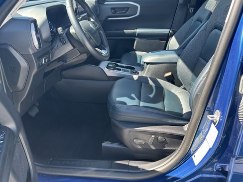 Used 2024 Ford Bronco Sport Outer Banks w/ Tech Package image 9