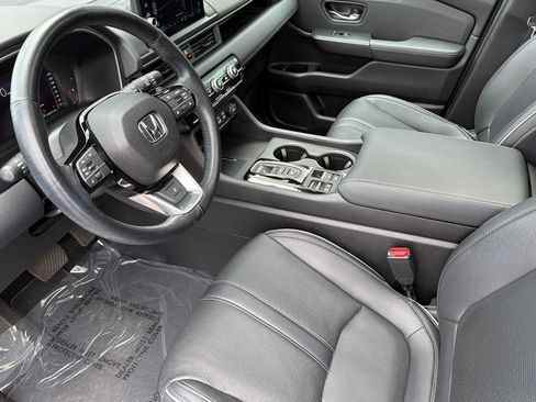 Used 2023 Honda Pilot Elite image 12