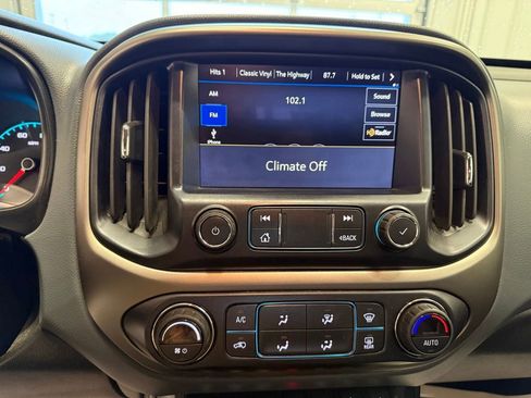 Used 2021 Chevrolet Colorado Z71 w/ Safety Package AWD/4WD image 31