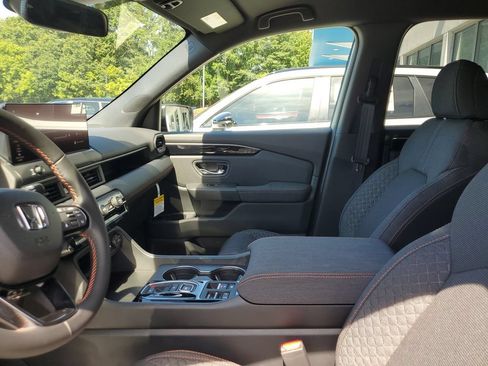 New 2026 Honda Pilot Sport image 14