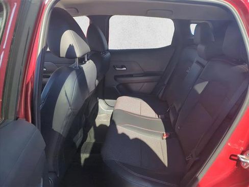 New 2026 Nissan Kicks SR FWD image 15
