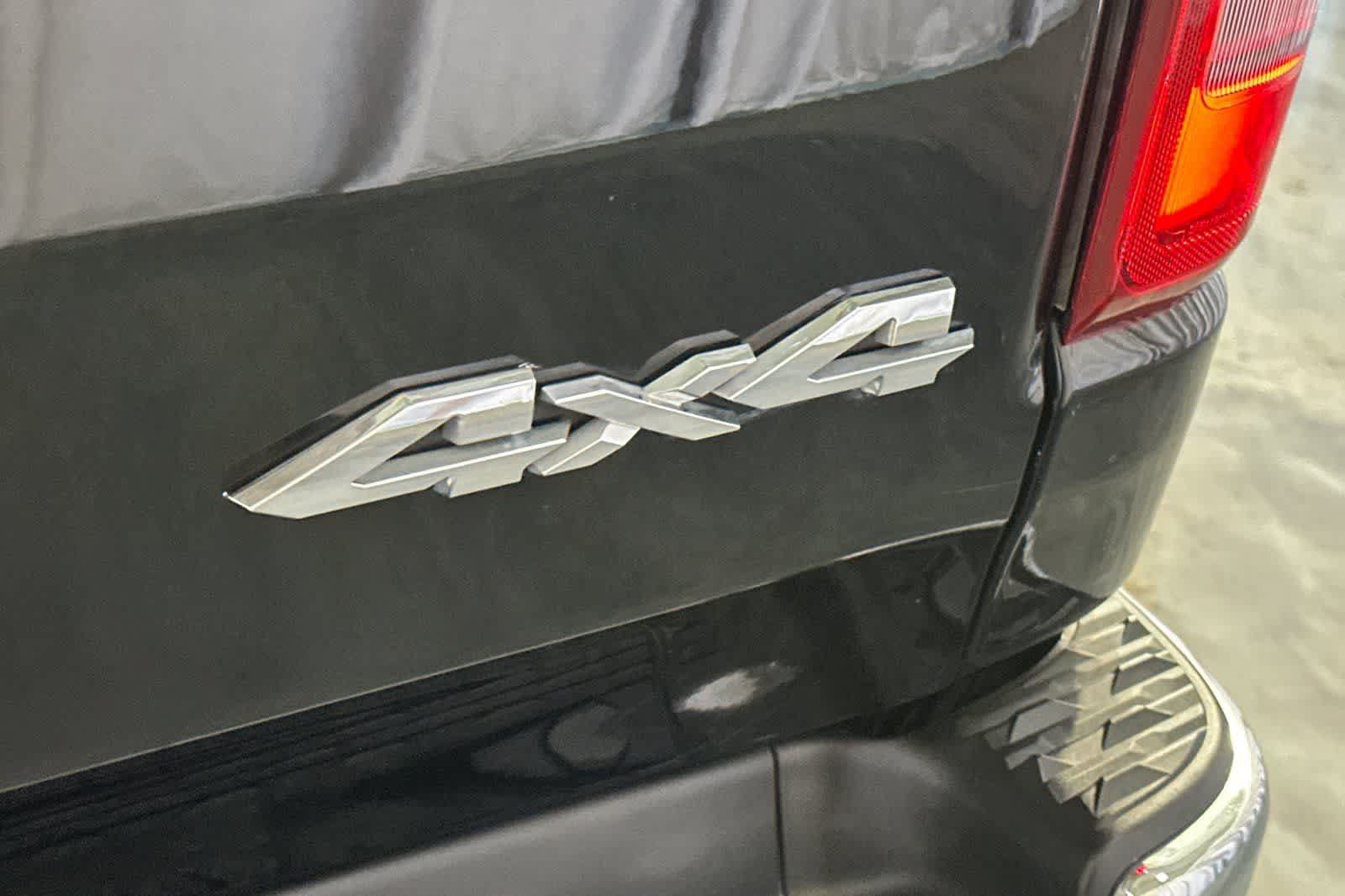 Used 2020 RAM 1500 Laramie AWD/4WD image 16
