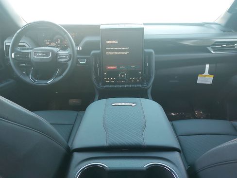 New 2026 GMC Yukon AT4 w/ AT4 Premium Plus Package image 9