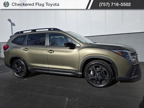 Used 2024 Subaru Ascent Onyx Edition image 10