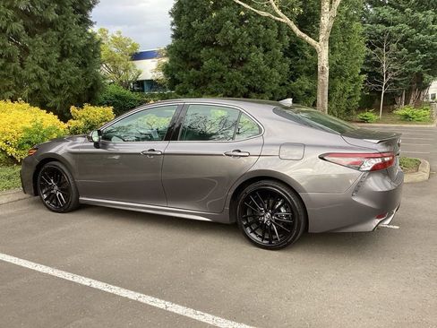 Used 2024 Toyota Camry XSE w/ Navigation Package image 11