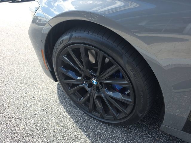 Used 2022 BMW 750i xDrive w/ Executive Package AWD/4WD image 12