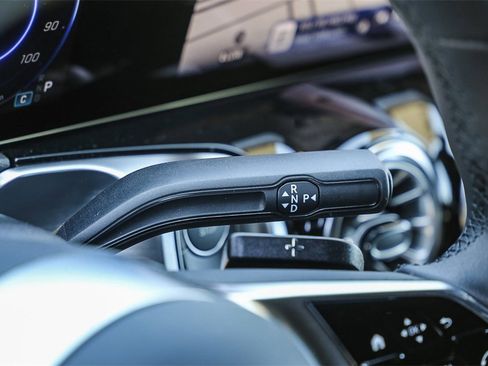 New 2024 Mercedes-Benz EQB 300 4MATIC image 23