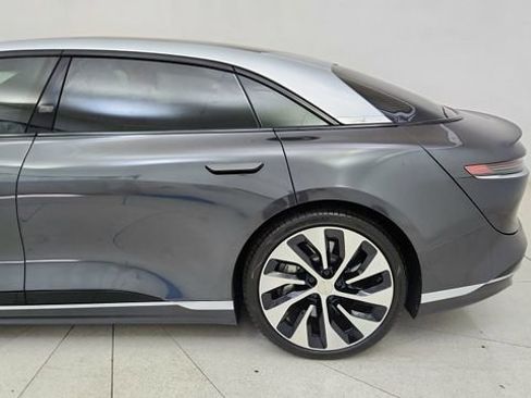Used 2023 Lucid Air Touring image 10