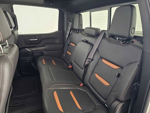 Used 2021 GMC Sierra 1500 AT4 w/ AT4 Premium Package image 17