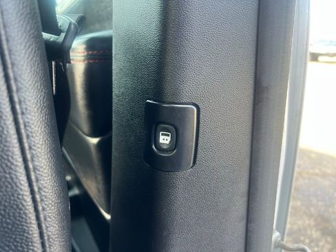Used 2019 Dodge Grand Caravan GT FWD image 39