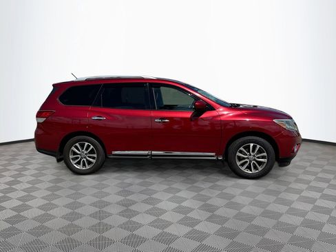 Used 2014 Nissan Pathfinder SL w/ SL Tech Package image 4