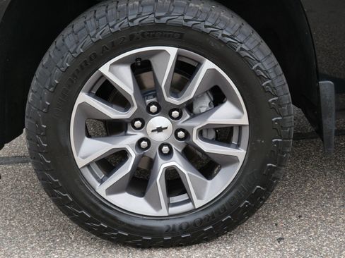 Used 2019 Chevrolet Silverado 1500 RST AWD/4WD image 10