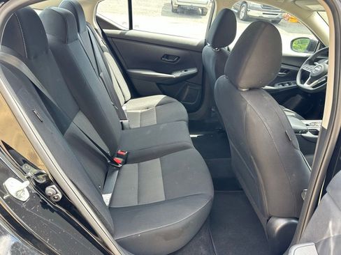 Used 2025 Nissan Sentra SV FWD image 5
