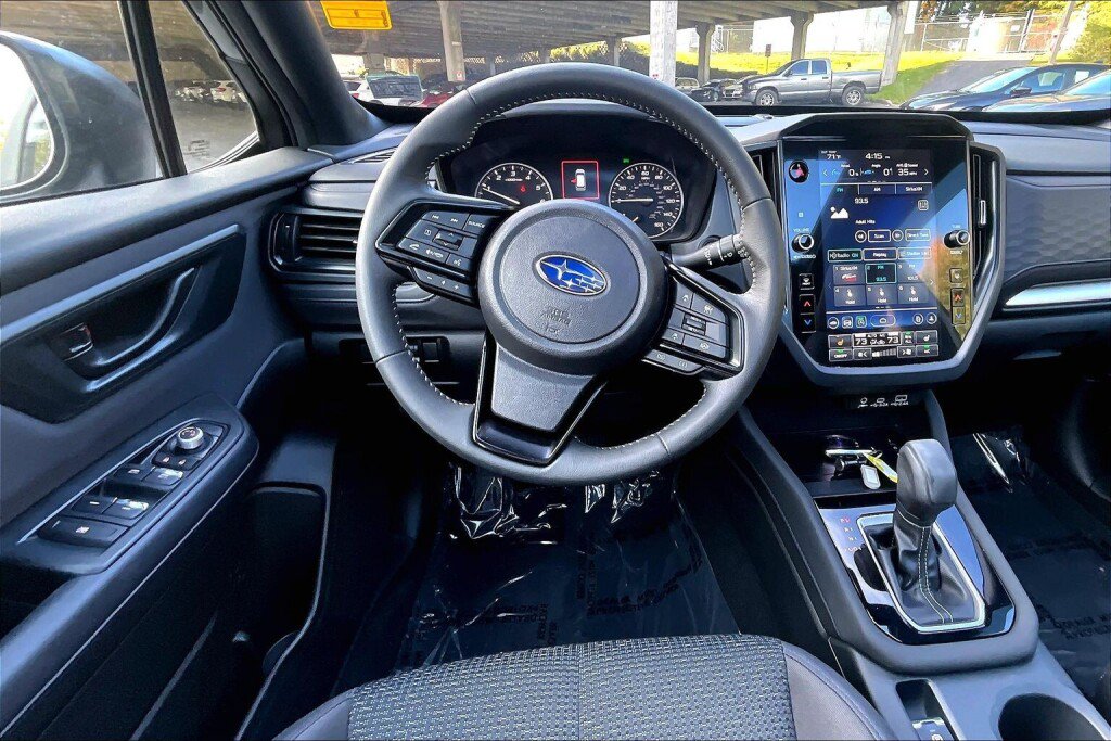 Certified 2025 Subaru Forester Premium AWD/4WD image 7