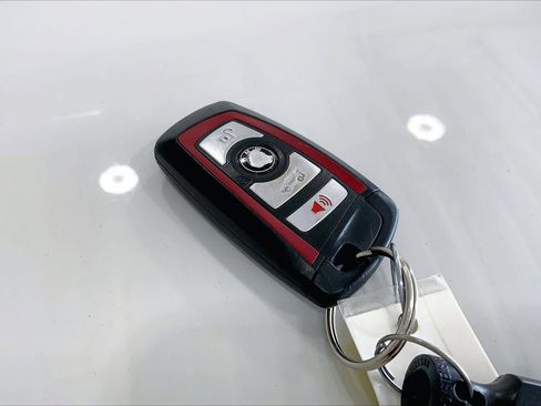 Used 2018 BMW 430i xDrive Convertible AWD/4WD image 11