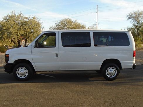 Used 2013 Ford E-350 and Econoline 350 XL w/ PWR Windows & Locks Group image 2
