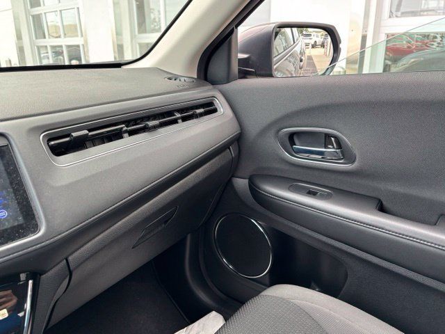 Used 2021 Honda HR-V EX image 16