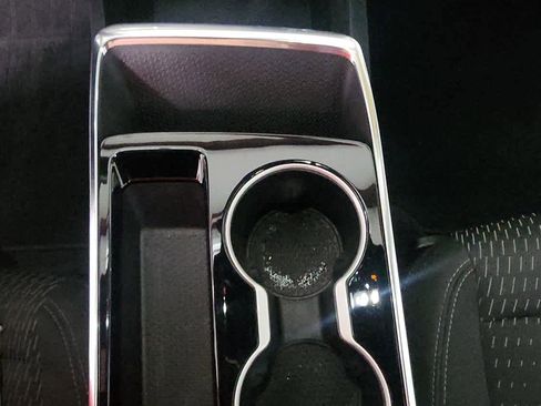 Used 2025 Chevrolet Equinox LT image 22