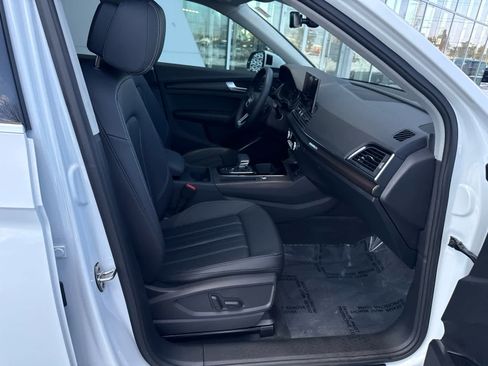 Used 2023 Audi Q5 2.0T Premium w/ Convenience Package image 26