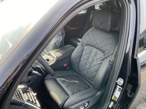 New 2026 BMW X5 xDrive50e image 11