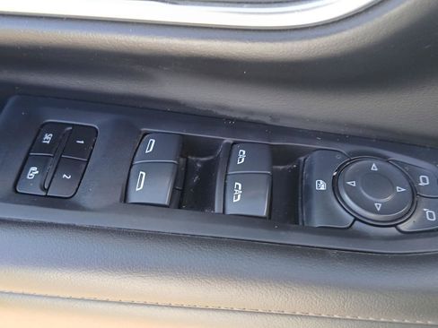 Used 2024 Chevrolet Tahoe Z71 image 11