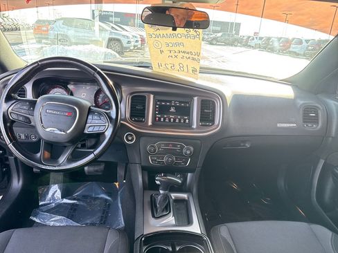 Used 2020 Dodge Charger SXT w/ Blacktop Package image 15