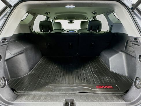 Used 2018 GMC Terrain SLT w/ Preferred Package image 28