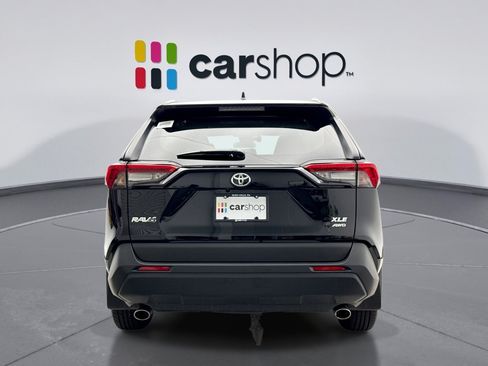 Used 2025 Toyota RAV4 XLE w/ Convenience Package AWD/4WD image 4