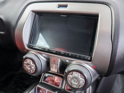 Used 2010 Chevrolet Camaro SS RWD image 46